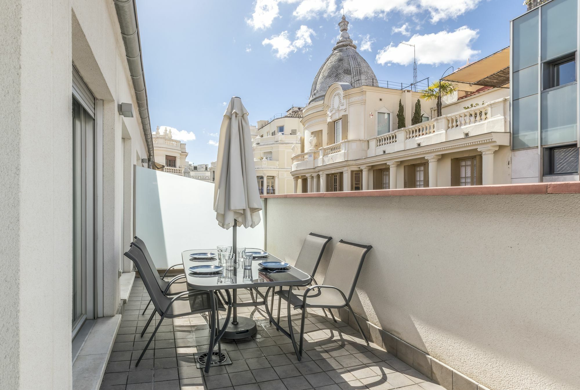 Slow Suites Gran Via มาดริด ภายนอก รูปภาพ